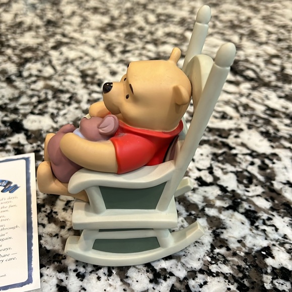 Disney Pooh & Friends Sweet Dreams Little One - Picture 3 of 8